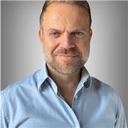 Vuoi apprendere tutti i segreti di Canva per creare meravigliose grafiche?